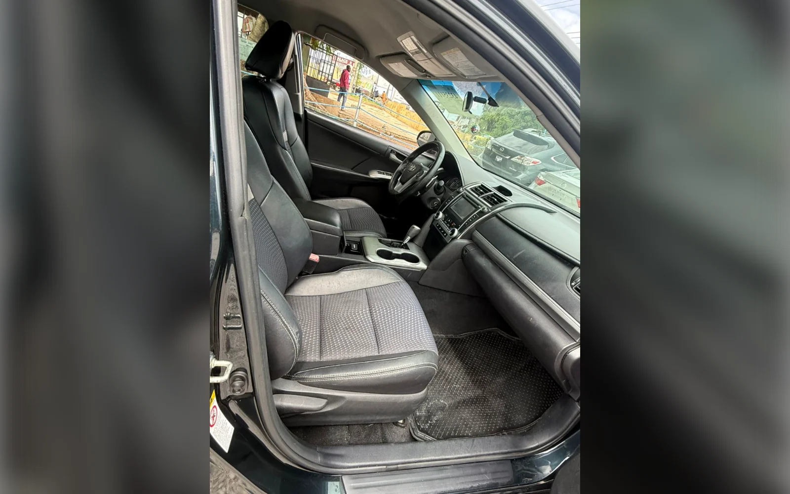 2013 Toyota Camry SE thumbnail 6