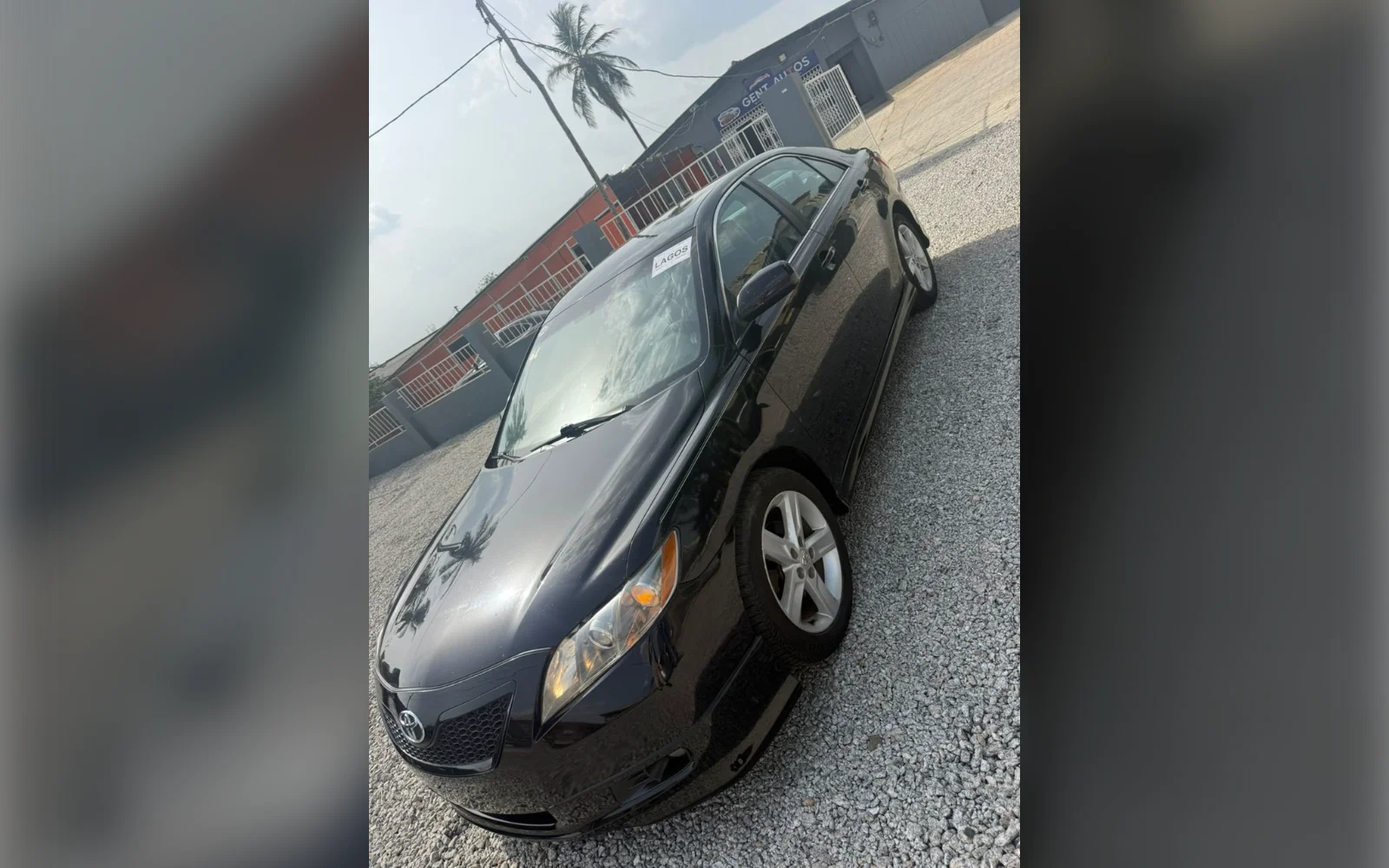 2008 Toyota Camry SE thumbnail 2