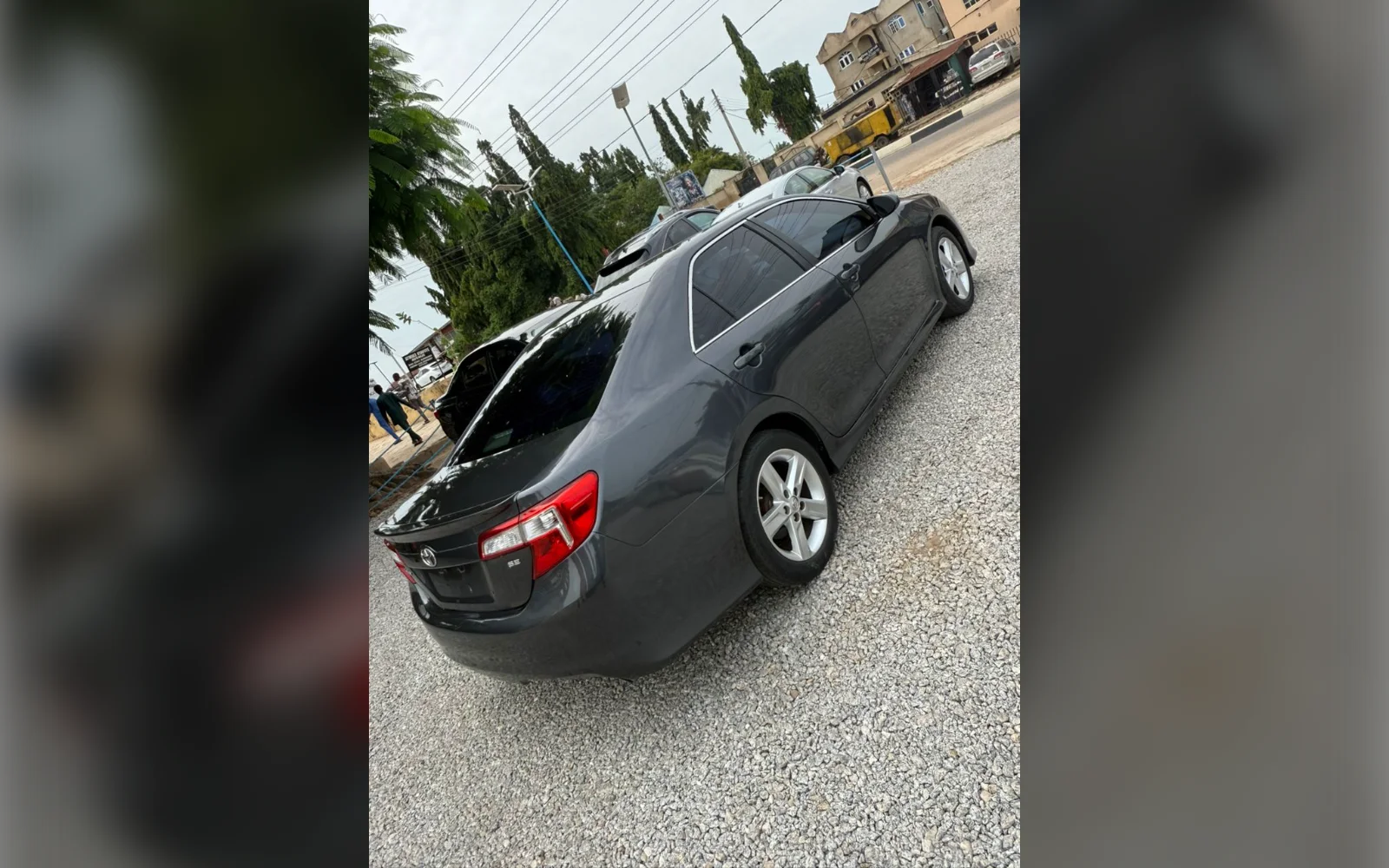 2014 Toyota Camry SE thumbnail 7