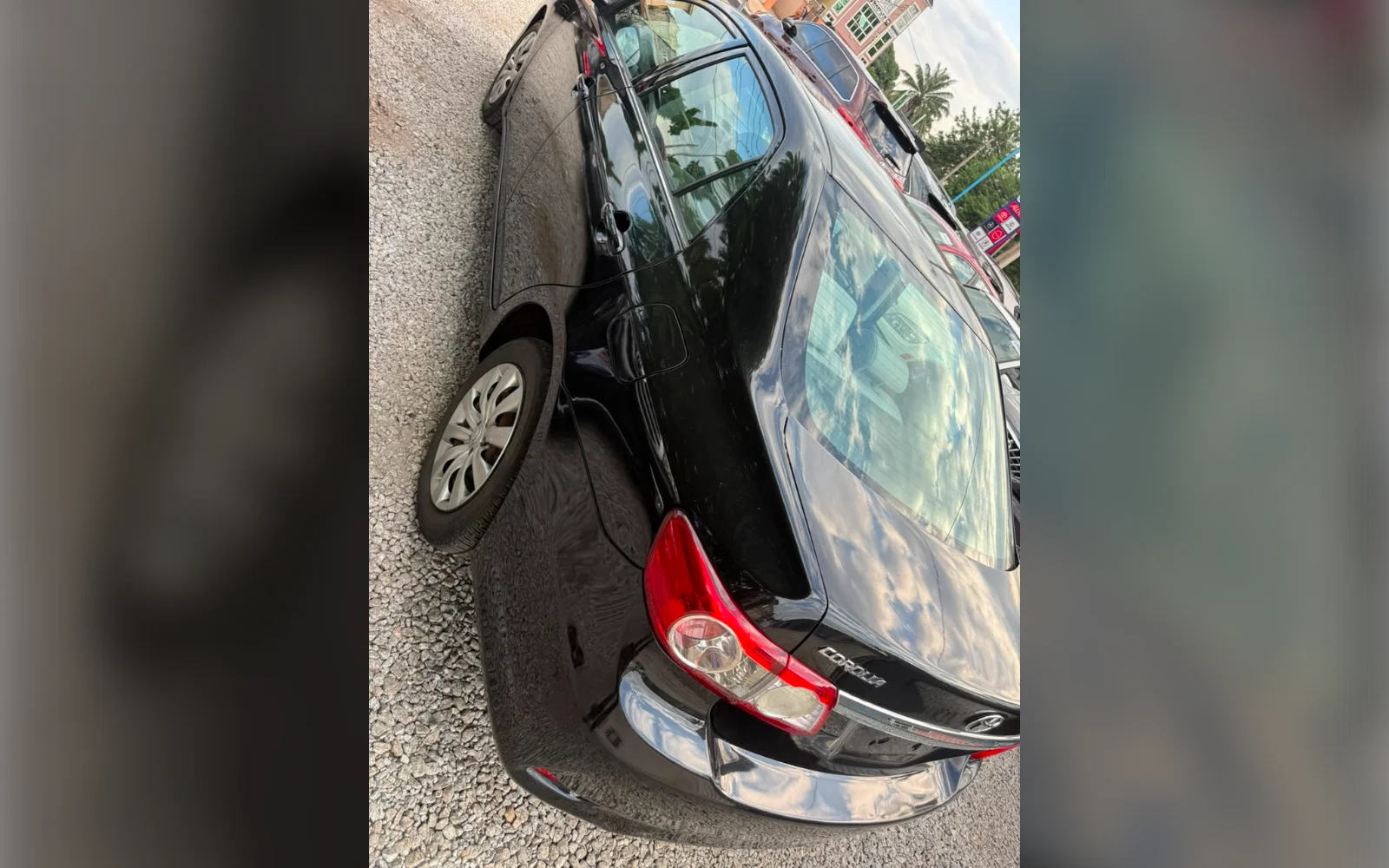 2013 Toyota Corolla thumbnail 5