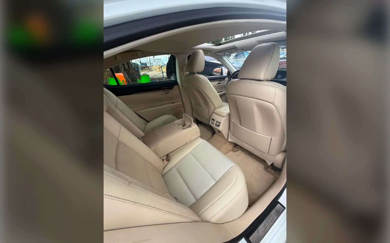 2013 Lexus ES350 thumbnail 4