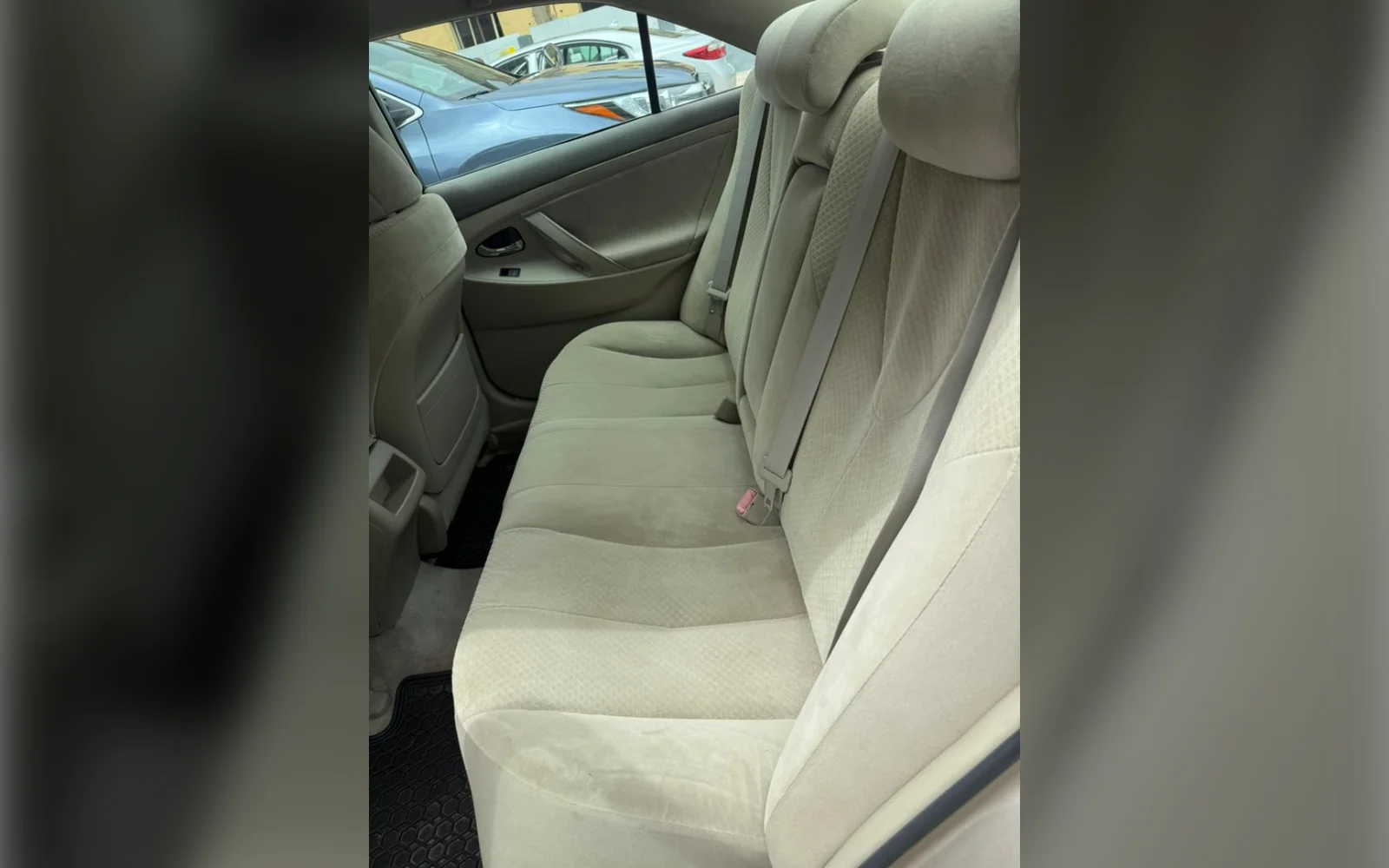 2008 Toyota Camry LE thumbnail 6