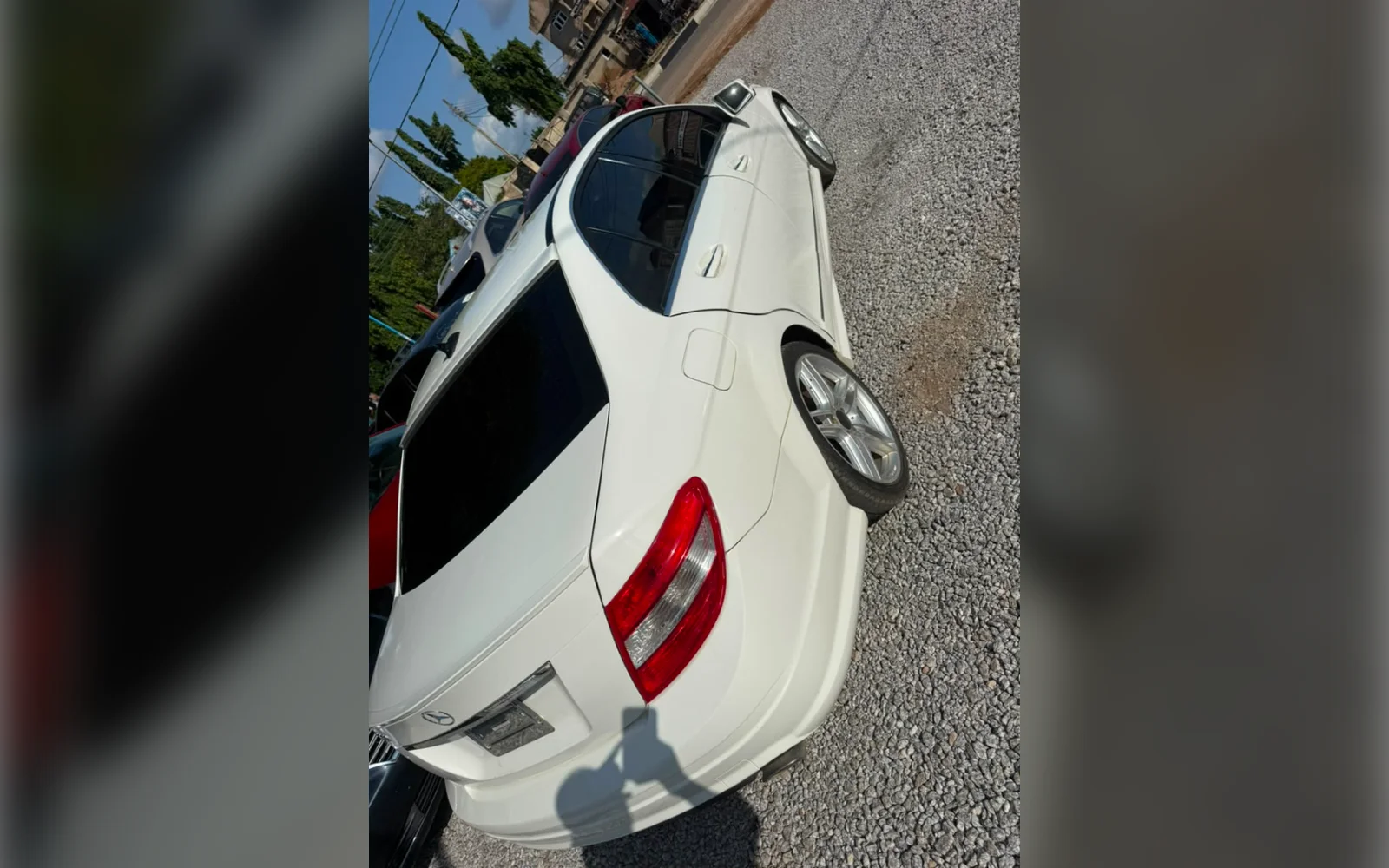 2010 Mercedes-Benz C300 thumbnail 5