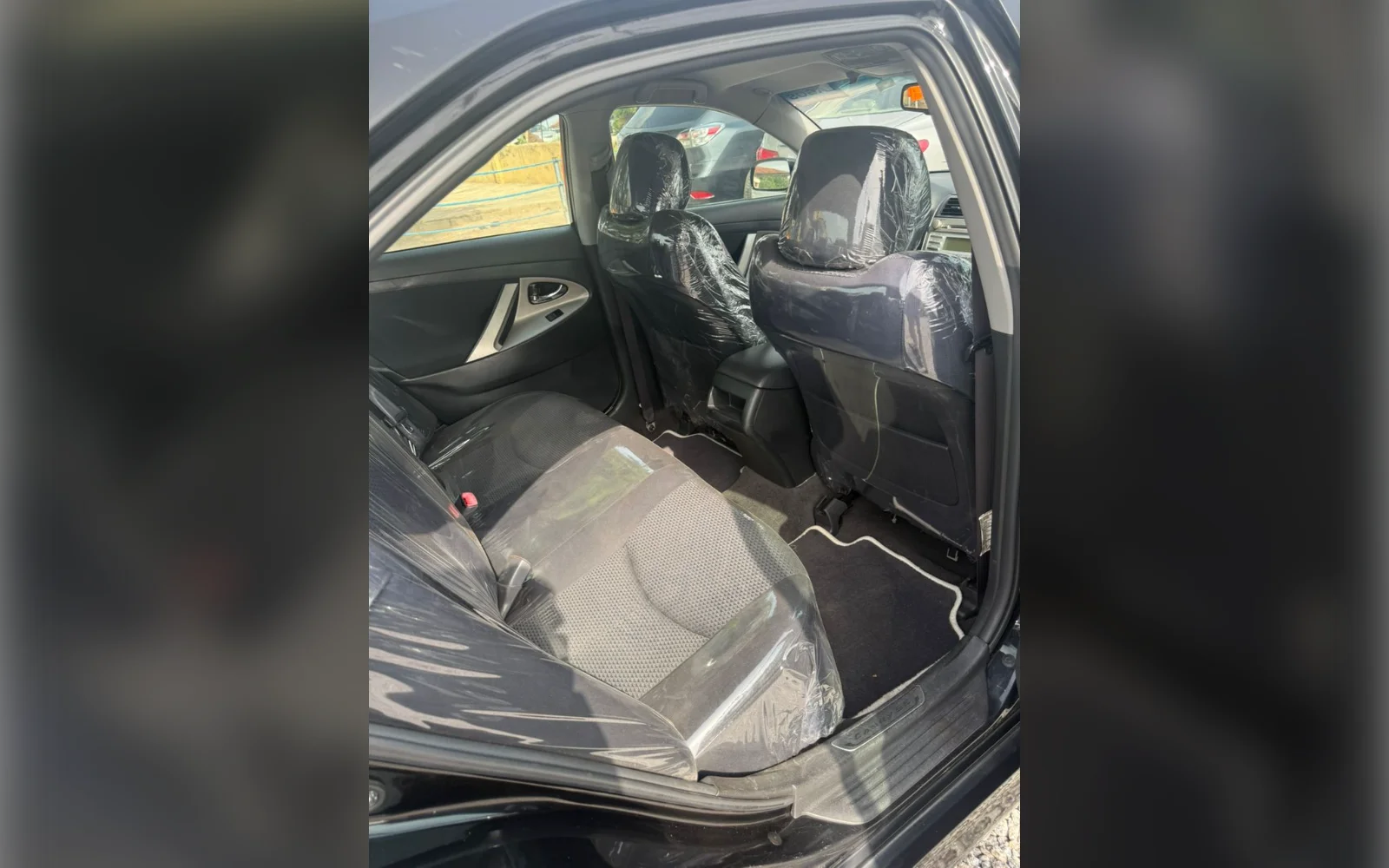 2008 Toyota Camry SE thumbnail 6