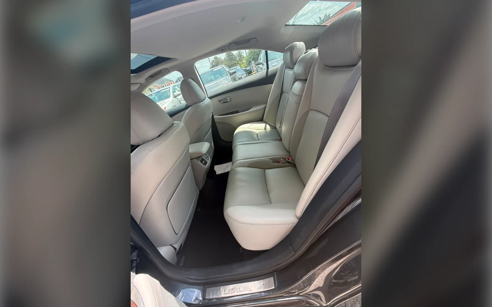 2010 Lexus ES350 thumbnail 2